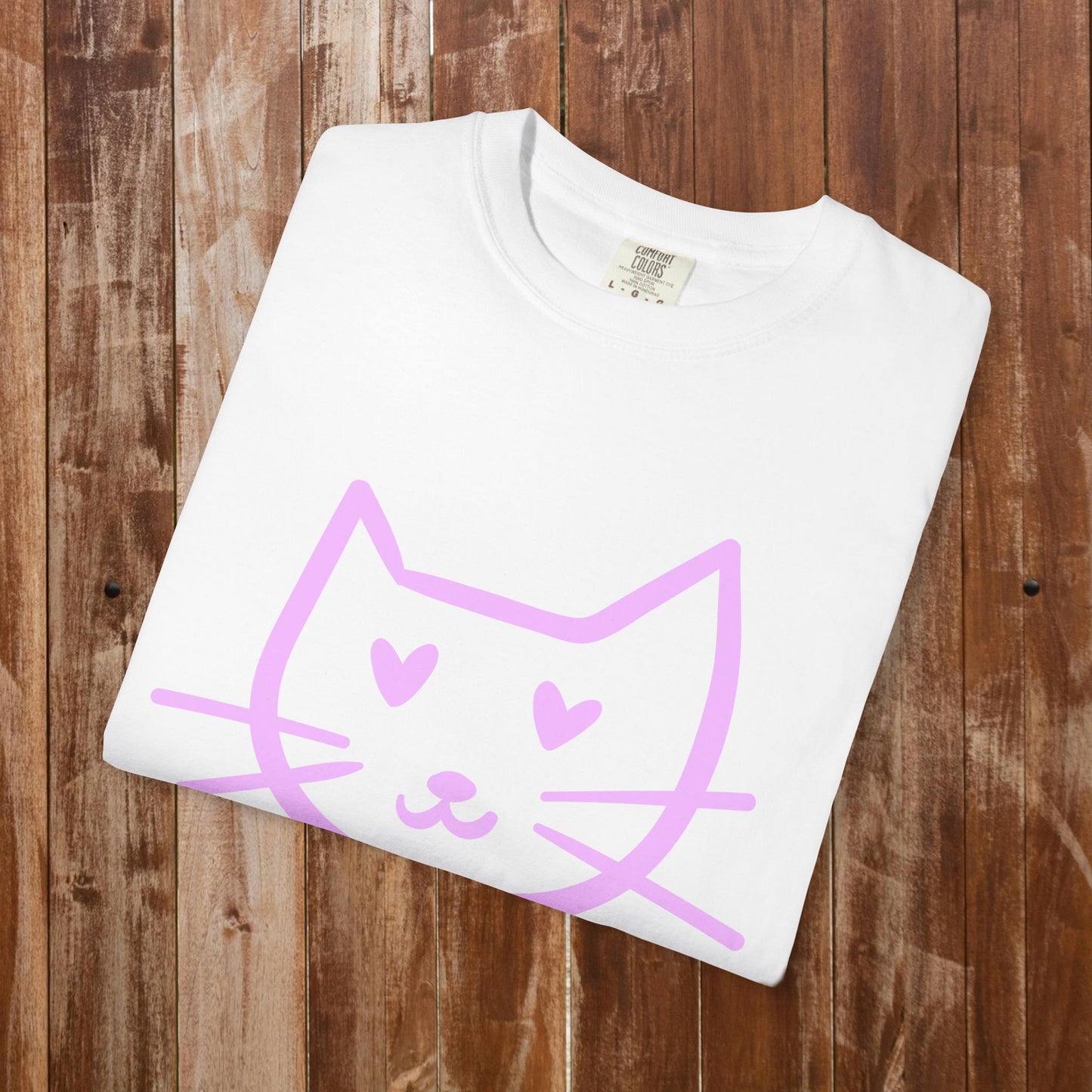 Sweet Cat Face T-Shirt | Minimalist Cat with Heart Eyes | Gift for Cat Lovers